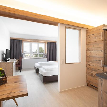 Snooze Apartments Holzkirchen Kültér fotó